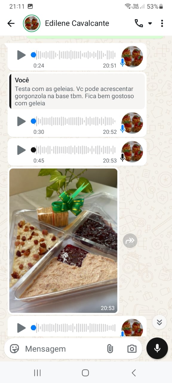 Cliente que vende os patês da Mesa Degusta
